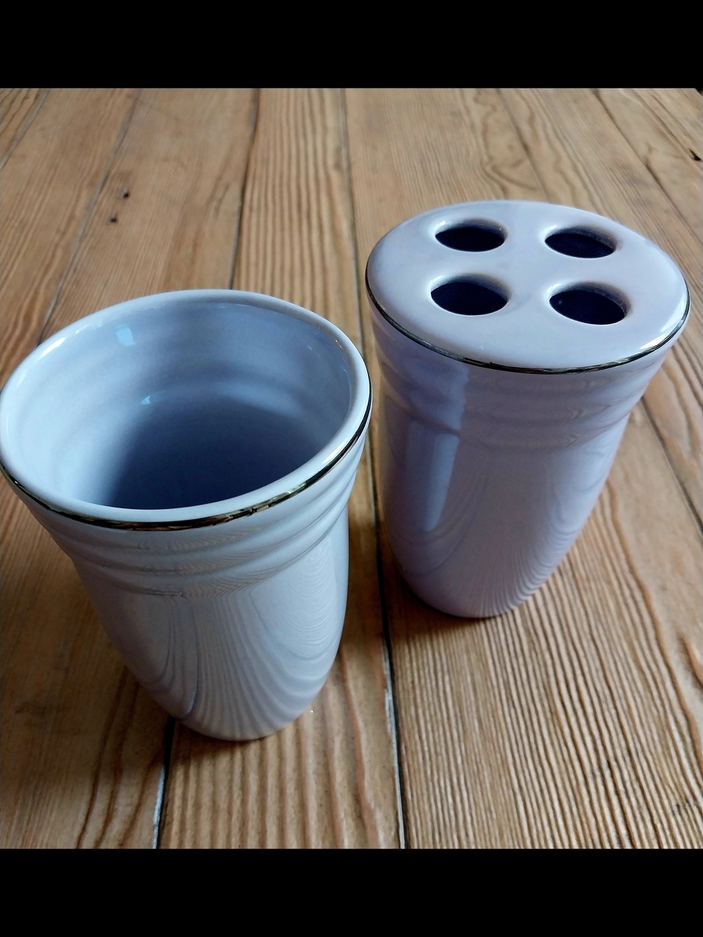 Ceramic Toothbrush Holder & Tumbler Set in Light Lavender with Silver Trim
